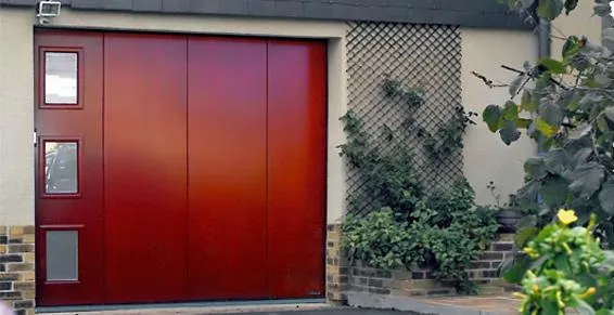 Le verre et l'ouverture - portes & garages
