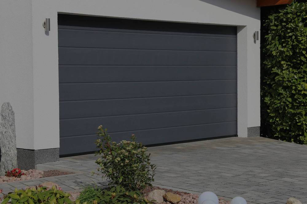 Le verre et l'ouverture - portes & garages